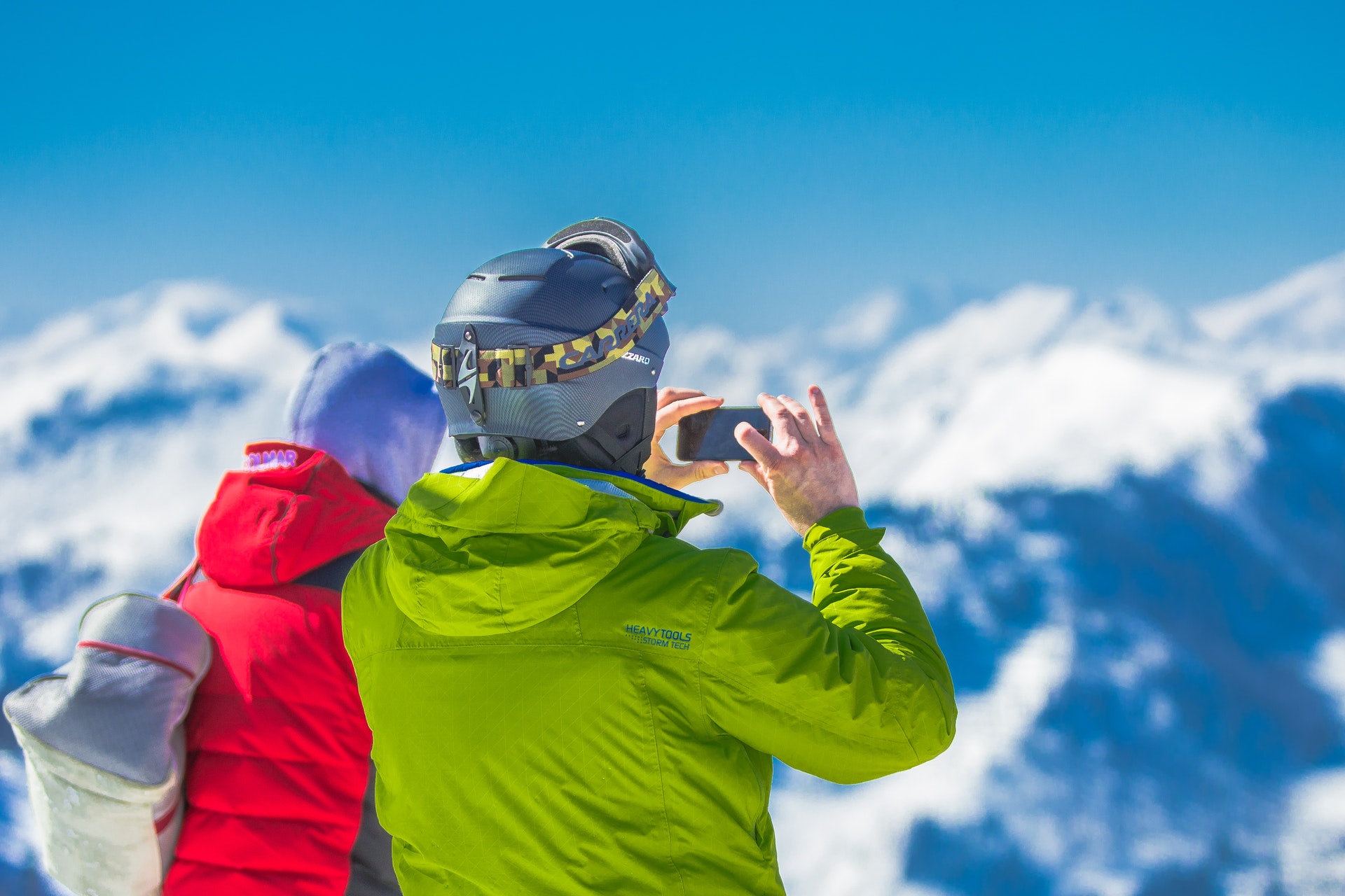 9 Fun Winter Hobbies for Couples