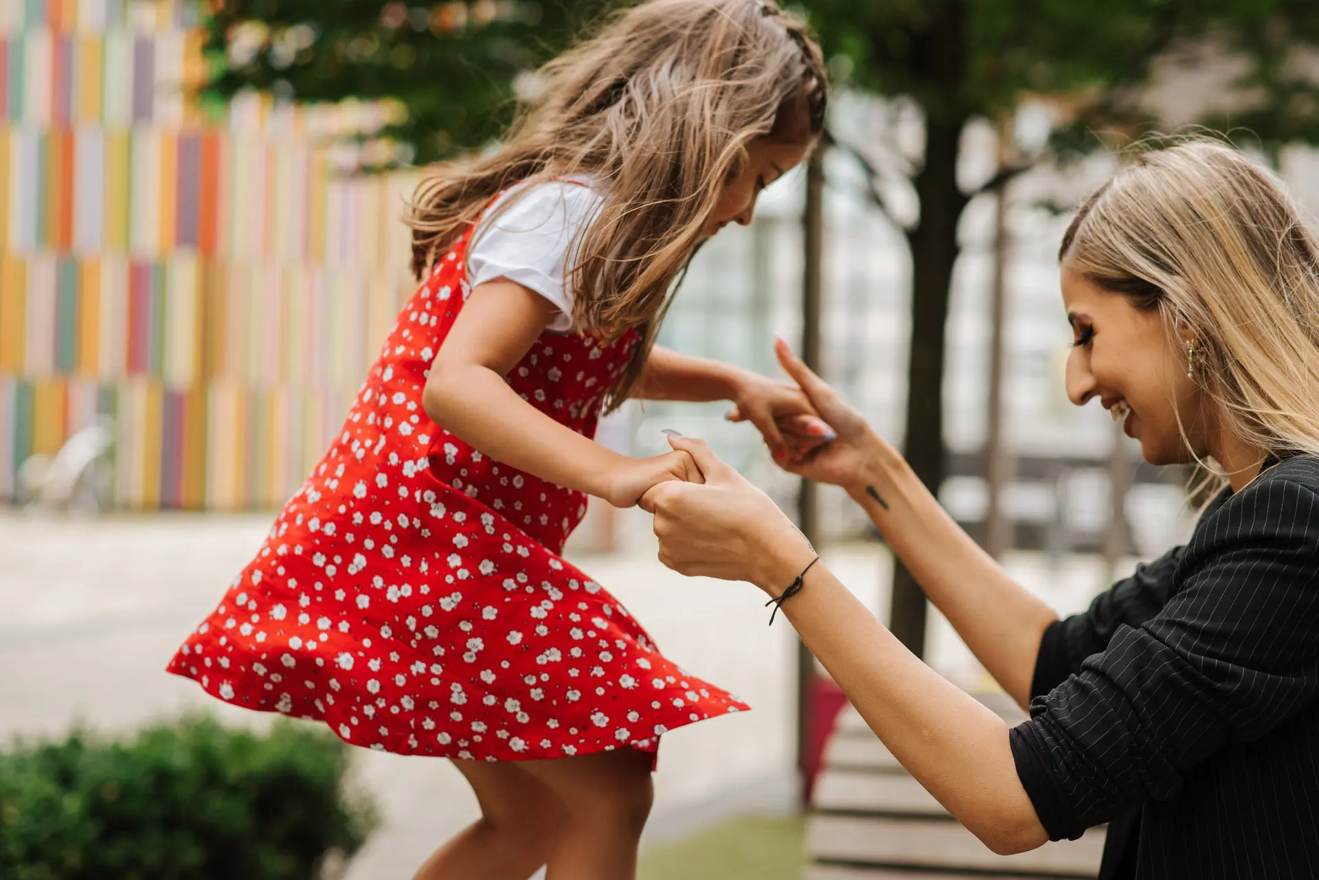 Bonding-With-Your-Child-is-a-Benefit-of-Playing-With-Your-Kids-Outdoors