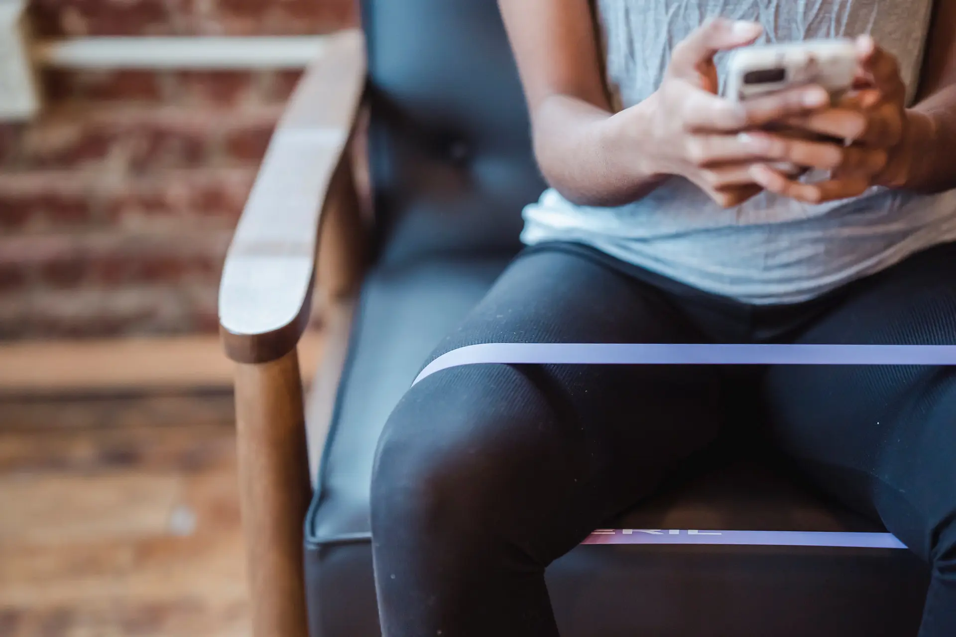 One-Benefit-of-Resistance-Bands-Is-Using-Them-Seated-