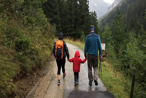 Hike with kids today and enjoy nature in a new way!