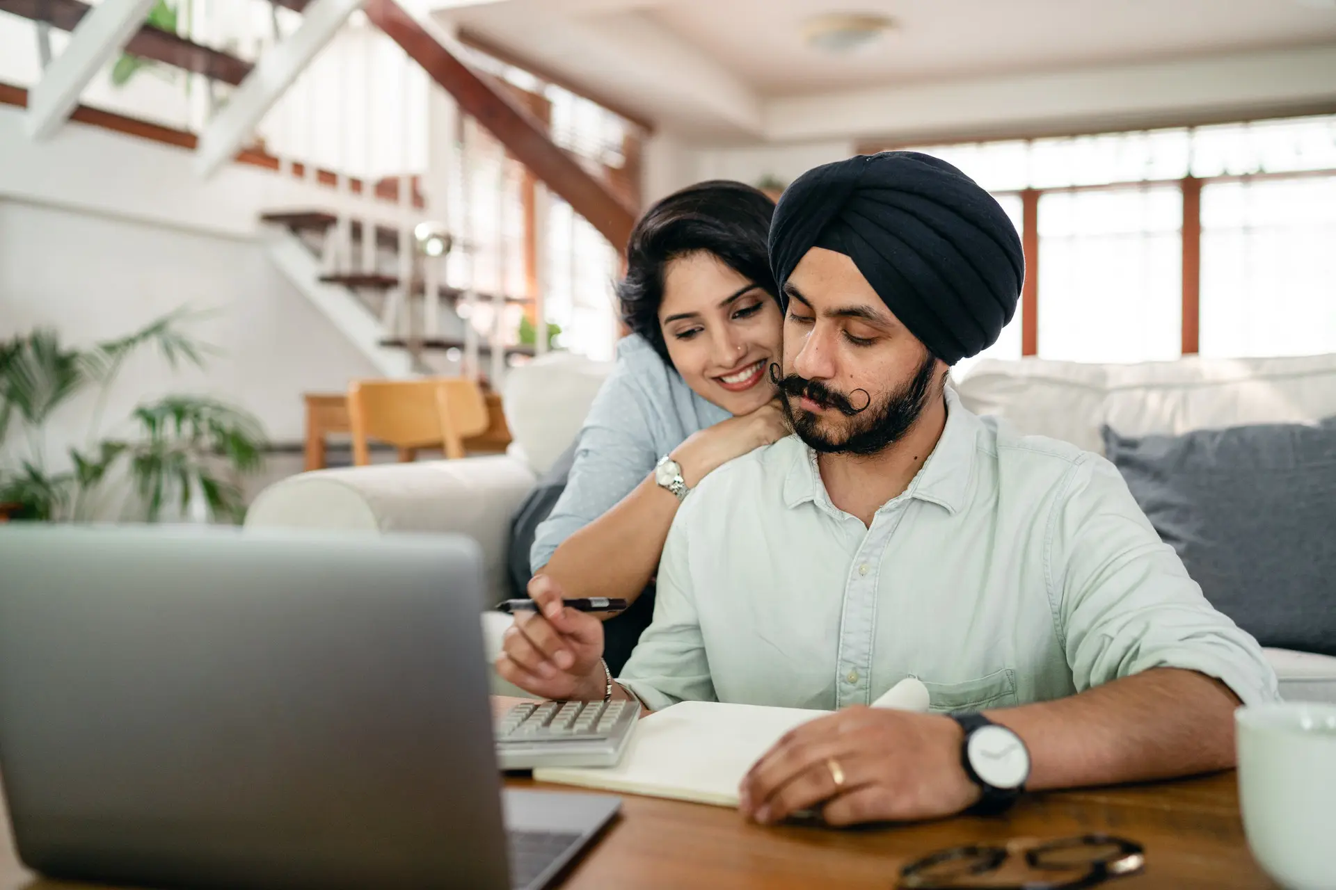 how-to-be-more-productive-at-home-avoid-distractions