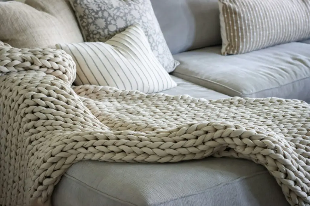 Chunky Knit Blanket Throw on Couch