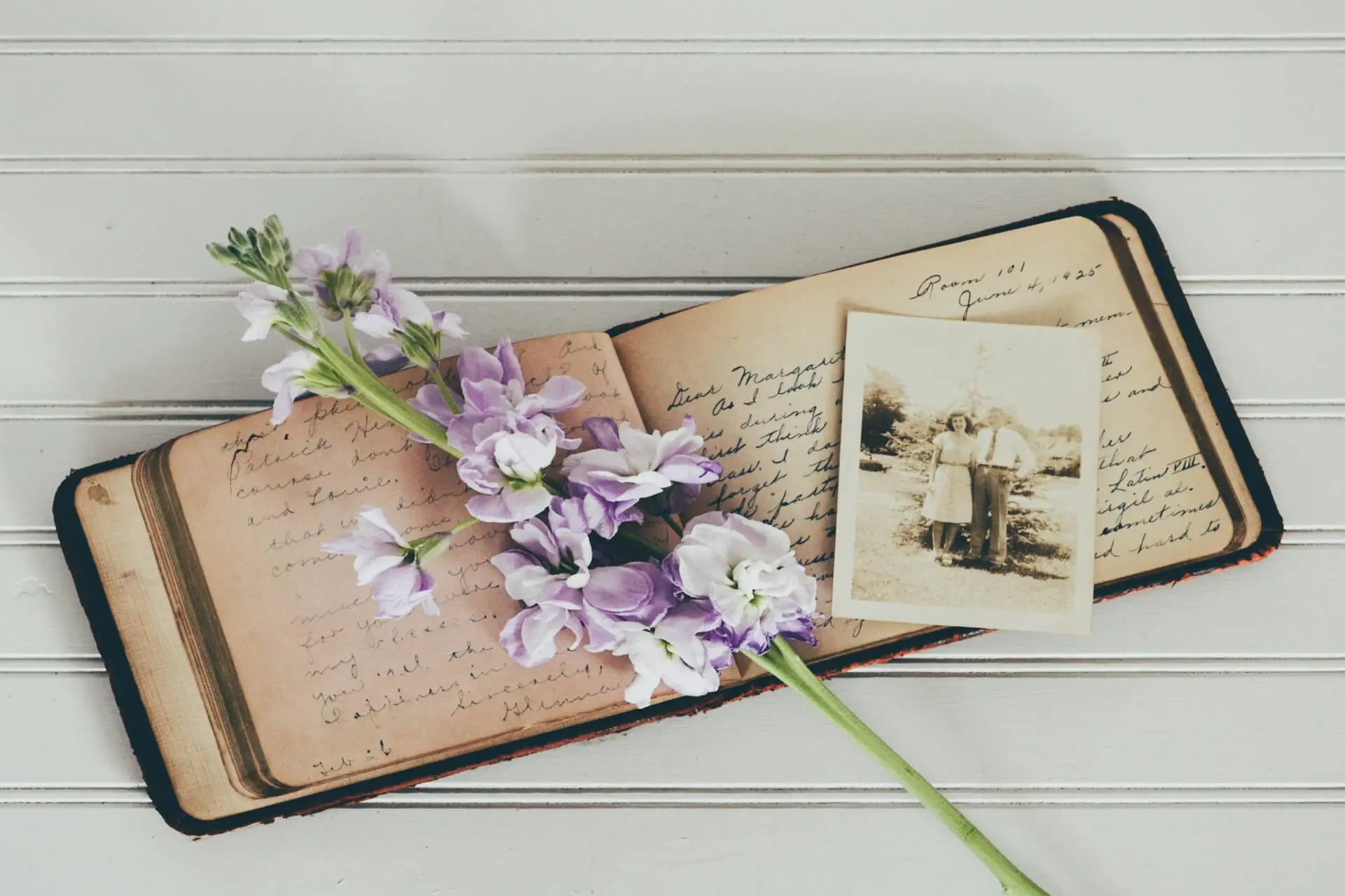 Journal prompts help create personalized diaries.