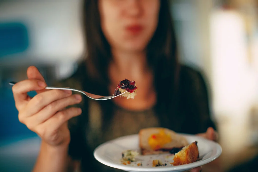 Discover the best and worst foods for managing PCOS with diet.