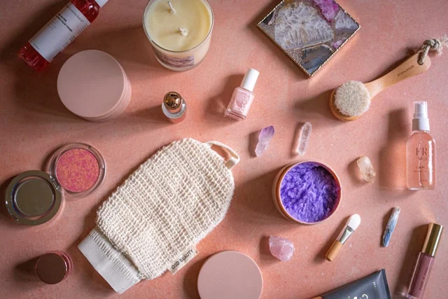 Beauty supplies for how to remove an ingrown hair