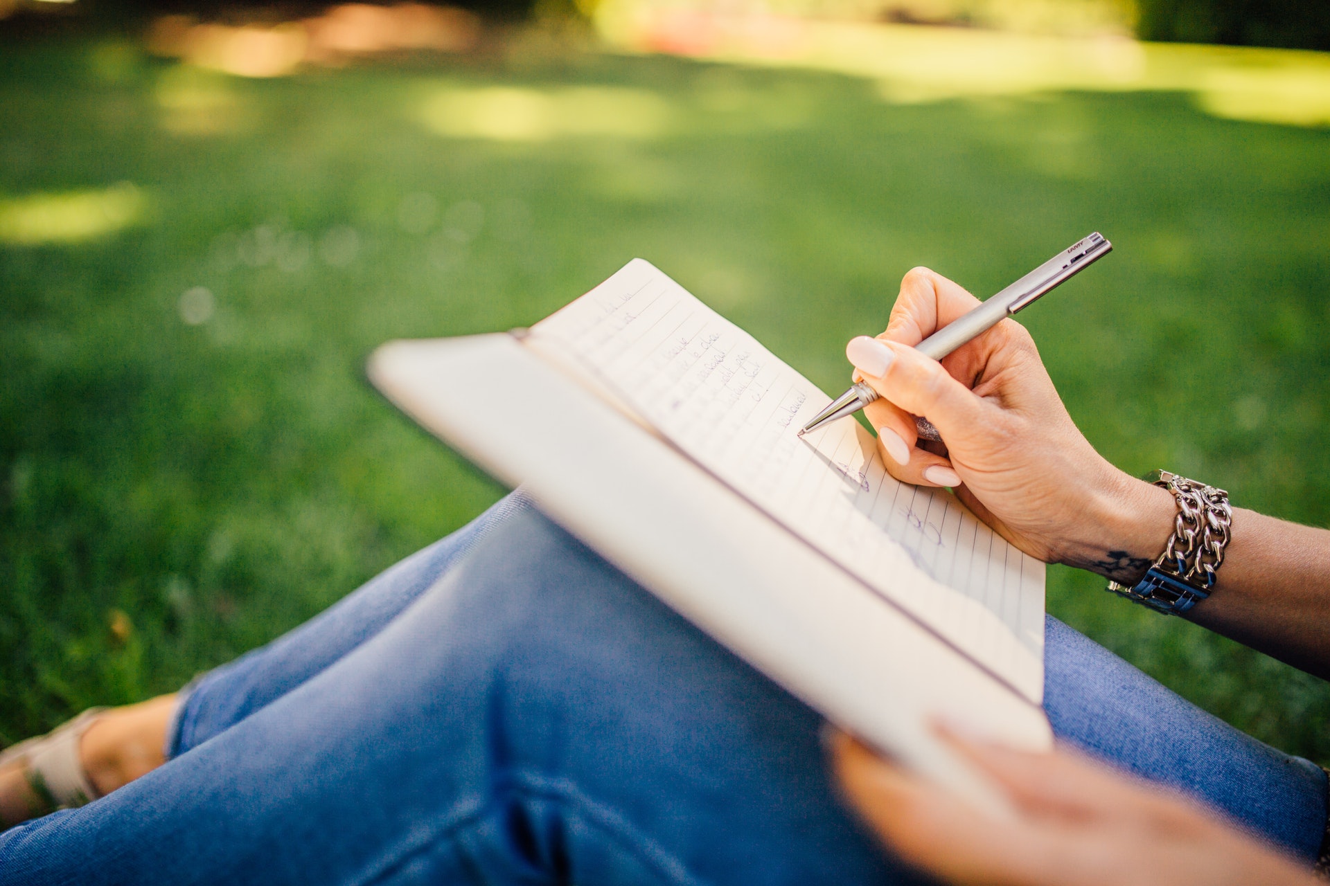 7 Benefits of Journaling to Inspire Your Practice