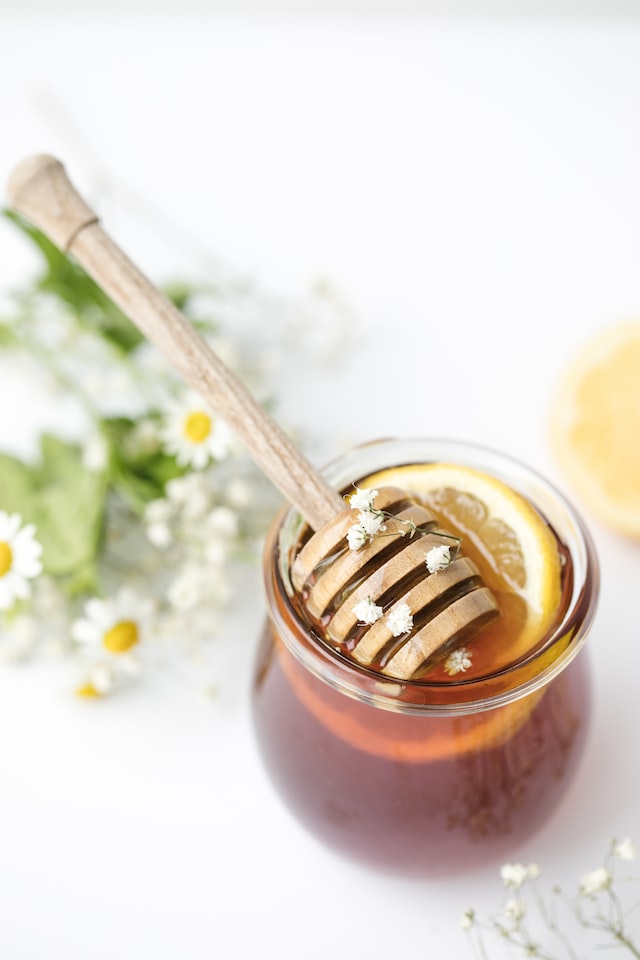 Can you eat honey while breastfeeding?