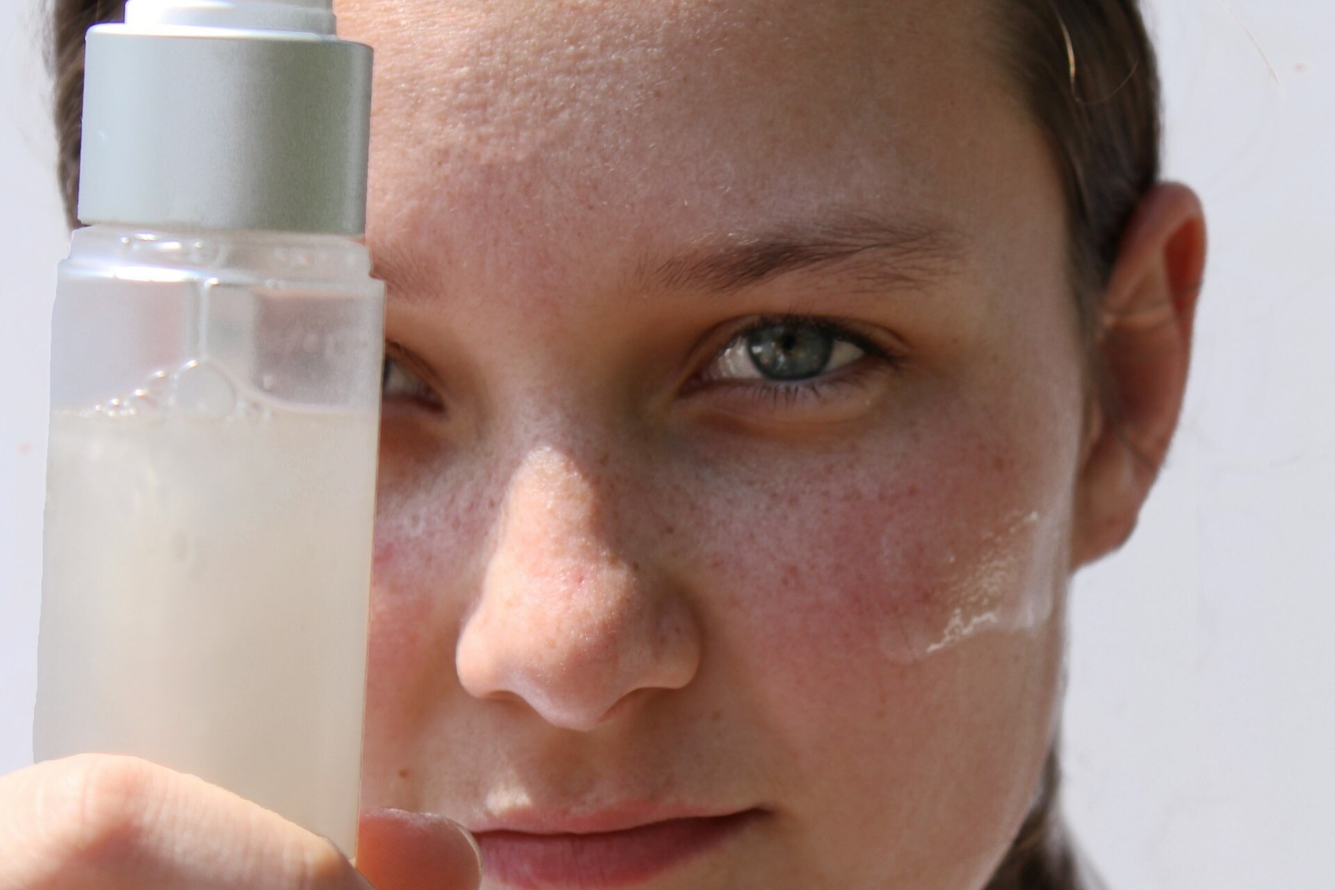 best sunscreens for acne-prone skin