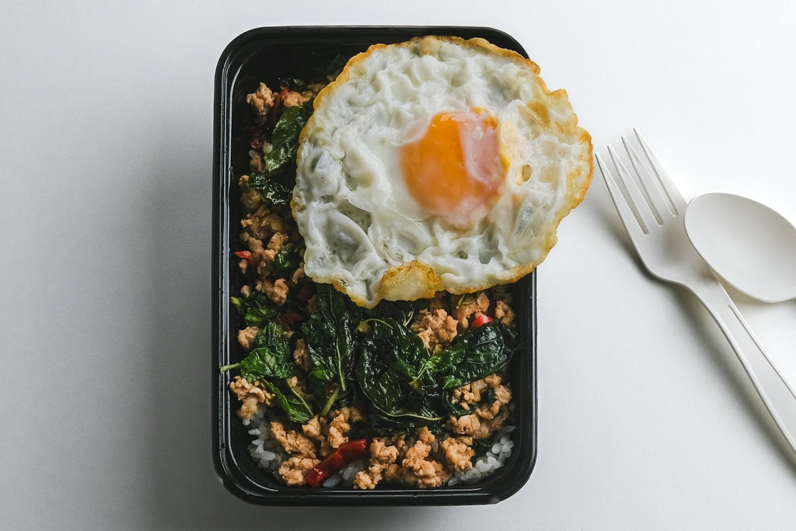khao pad krapow