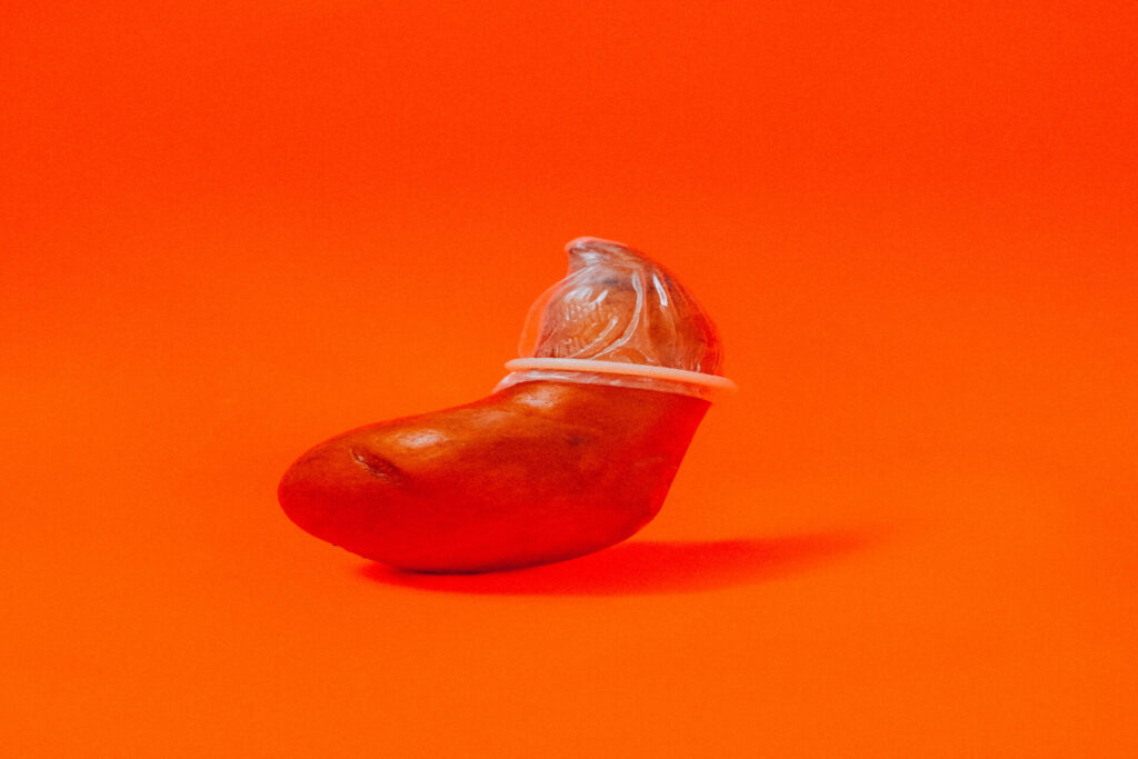 Condoms may prevent the spread of skin flora and stop semen from lowering the vaginal pH.