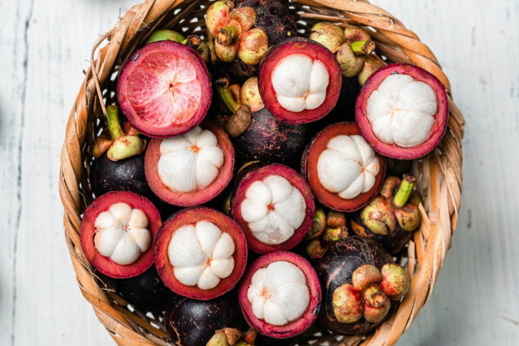 What are the health benefits of mangosteen? Find out here.