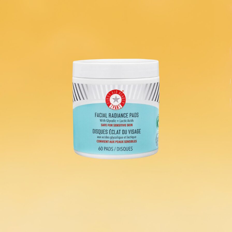 best body exfoliator -First Aid Beauty Facial Radiance Pads 
