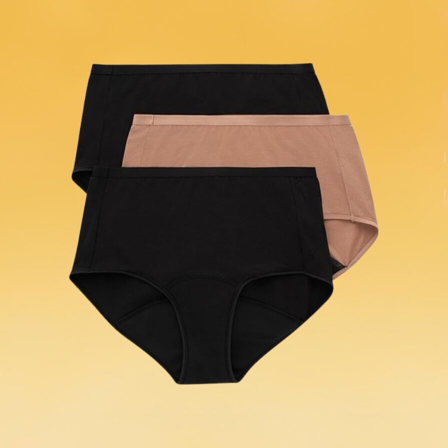 A three-pack of Hanes period briefs sits against the Body+Mind branded background.
